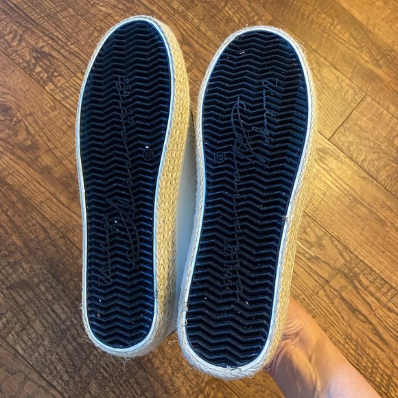 Vintage Havana Sneakers - Picture 4 of 5